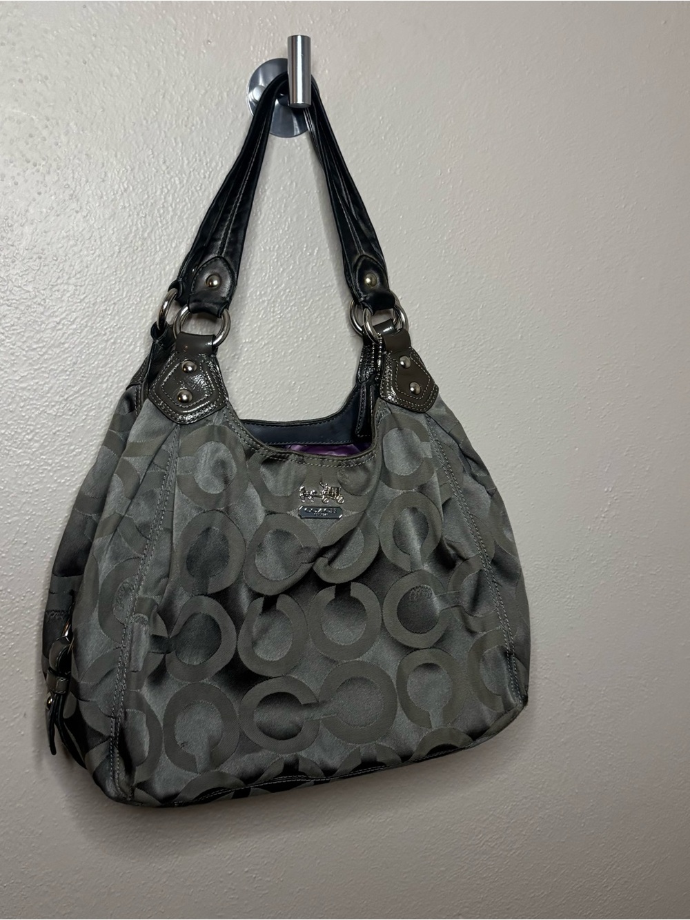 Coach Vintage 2000s Gray Signature C Hobo Shoulder Bag F12905 Y2K